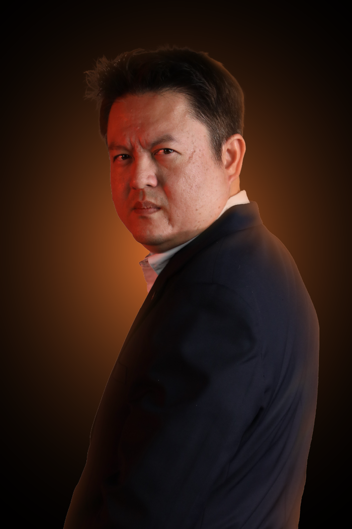 สุรเชษฐ์ ประวีณวงศ์วุฒิ