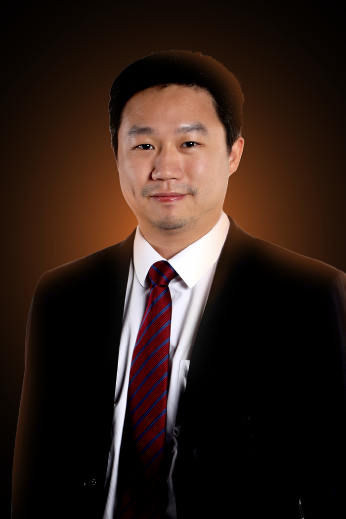 วรภพ วิริยะโรจน์